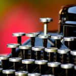 typewriter-1161519_1280
